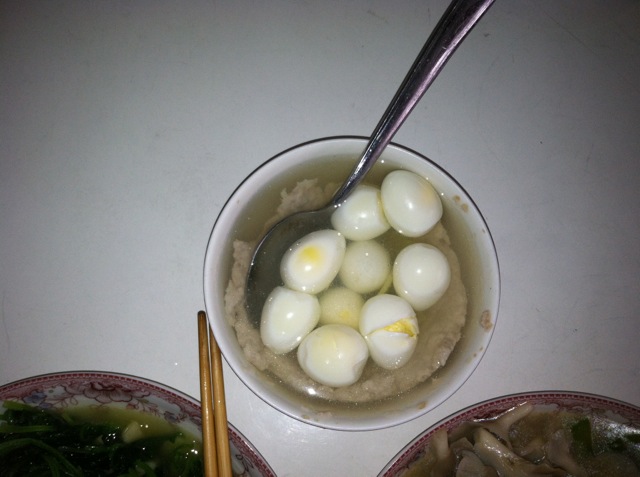 银鱼蛋肉饼鹌鹑汤的宝宝食谱幼儿园早餐做法图片