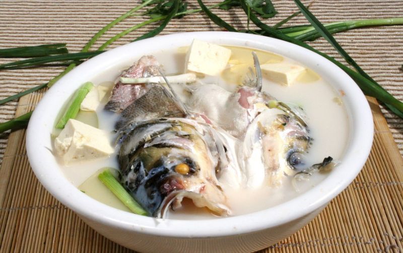 鱼炖豆腐