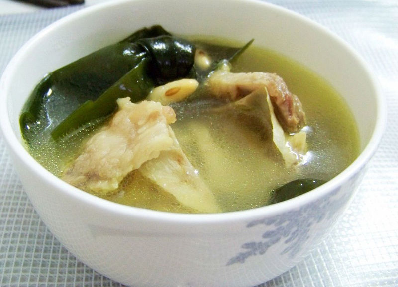 凉拌 家常辣椒炒肉 排骨炖萝卜 吐司太阳蛋披萨 海带排骨汤