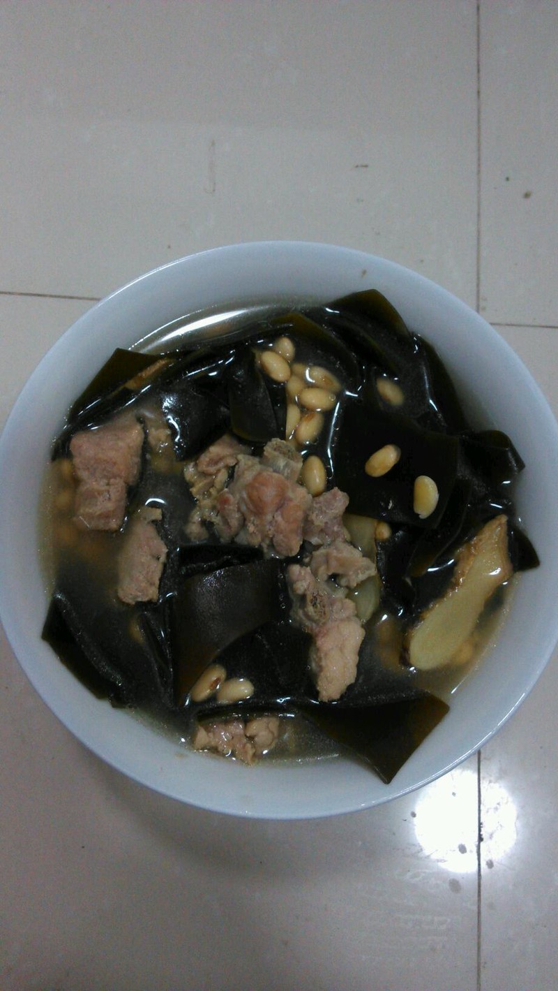 海带黄豆排骨汤的做法步骤