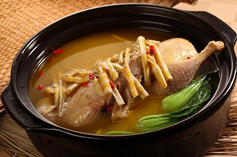 老鸭煲