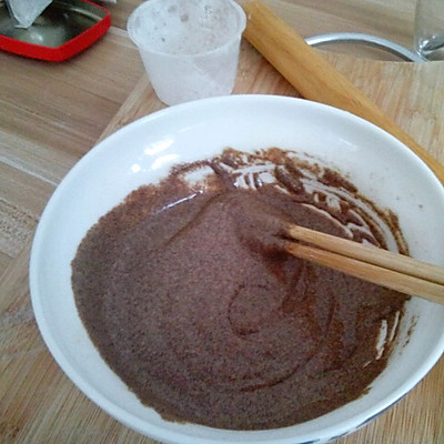 粟粉成为厚糊状.