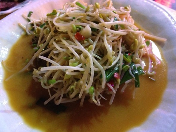 酸辣炒豆芽