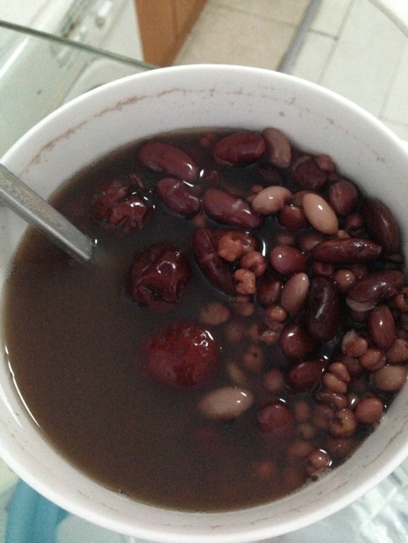 薏米红豆红枣汤.
