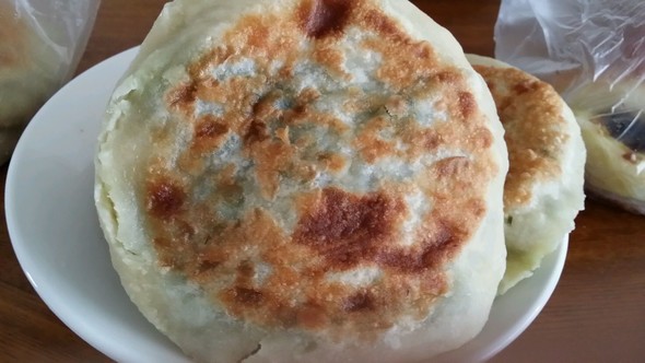 茴香鸡蛋馅饼