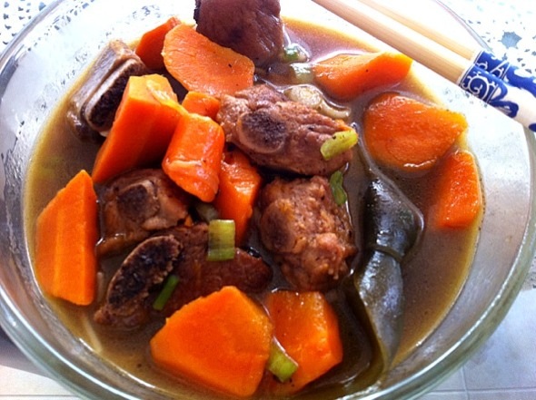 胡萝卜红烧排骨