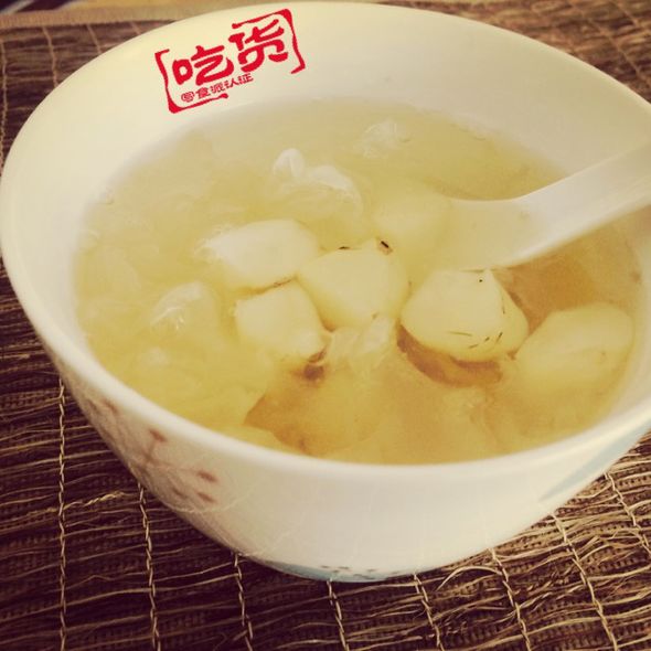 荸荠银耳甜汤