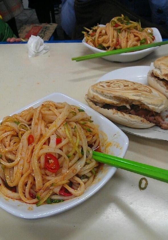 凉皮肉夹馍