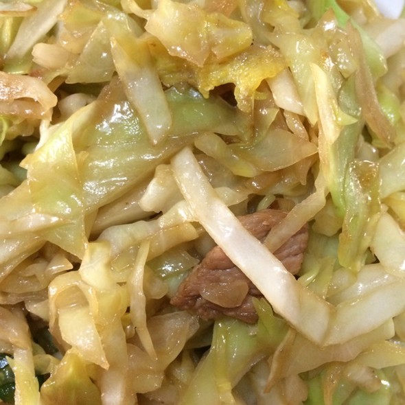 包菜炒肉的做法_干锅包菜_包菜炒肉