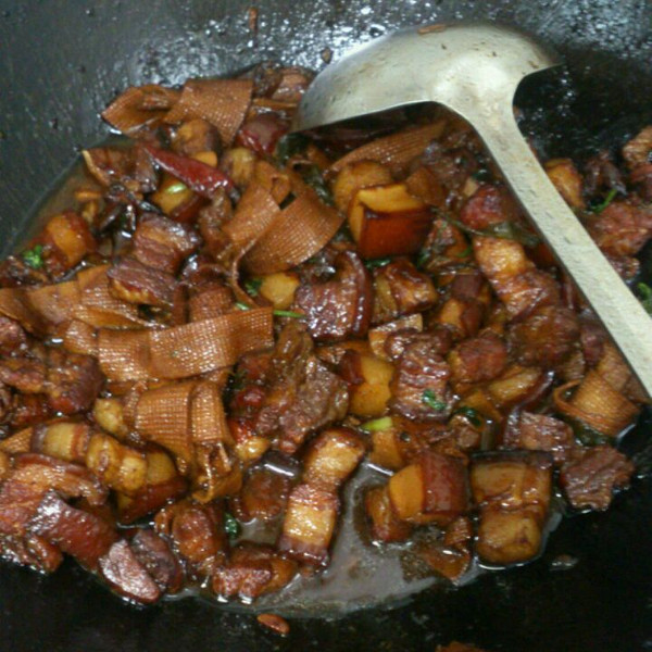 7943的家常红烧肉 千张结烧肉做法的学习成果照_豆