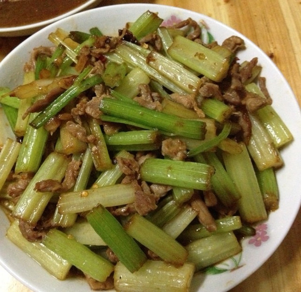 群菜炒肉丝 1 2014.10.24 评论这个作品,与作者互动