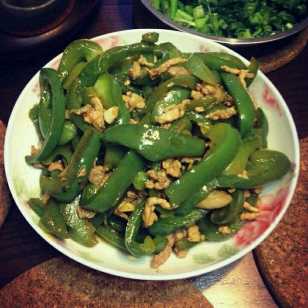 菜椒炒肉